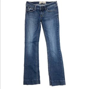 Hollister Women’s Dark Wash Jeans